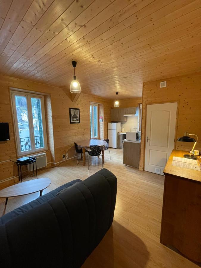 Appt Lumineux Centre Ville Du Mont Dore Vue Sancy Exterior photo